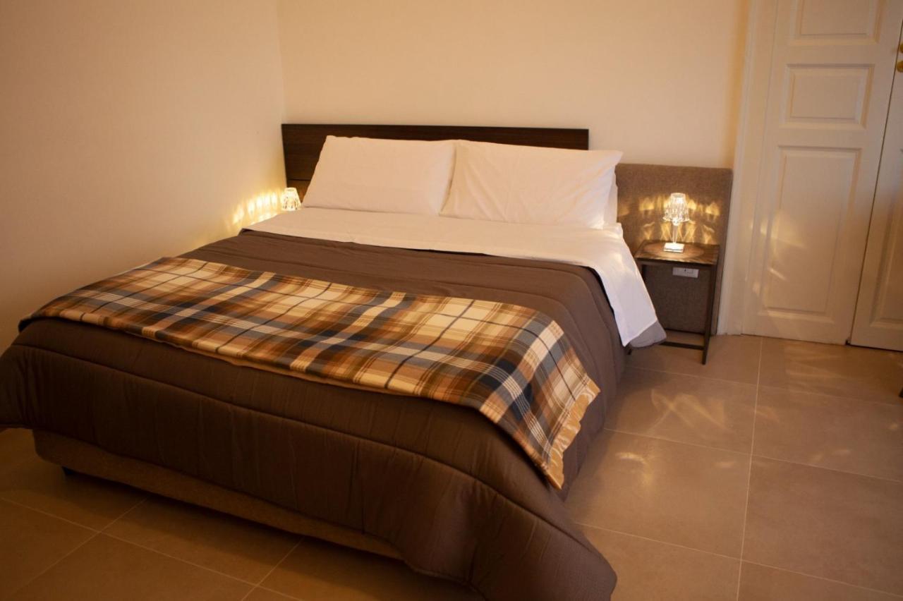 Casapaola B&B Rooms Ачиреале Экстерьер фото